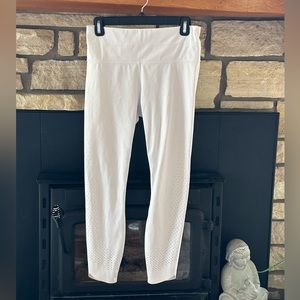 Athleta contender white leggings with side detail